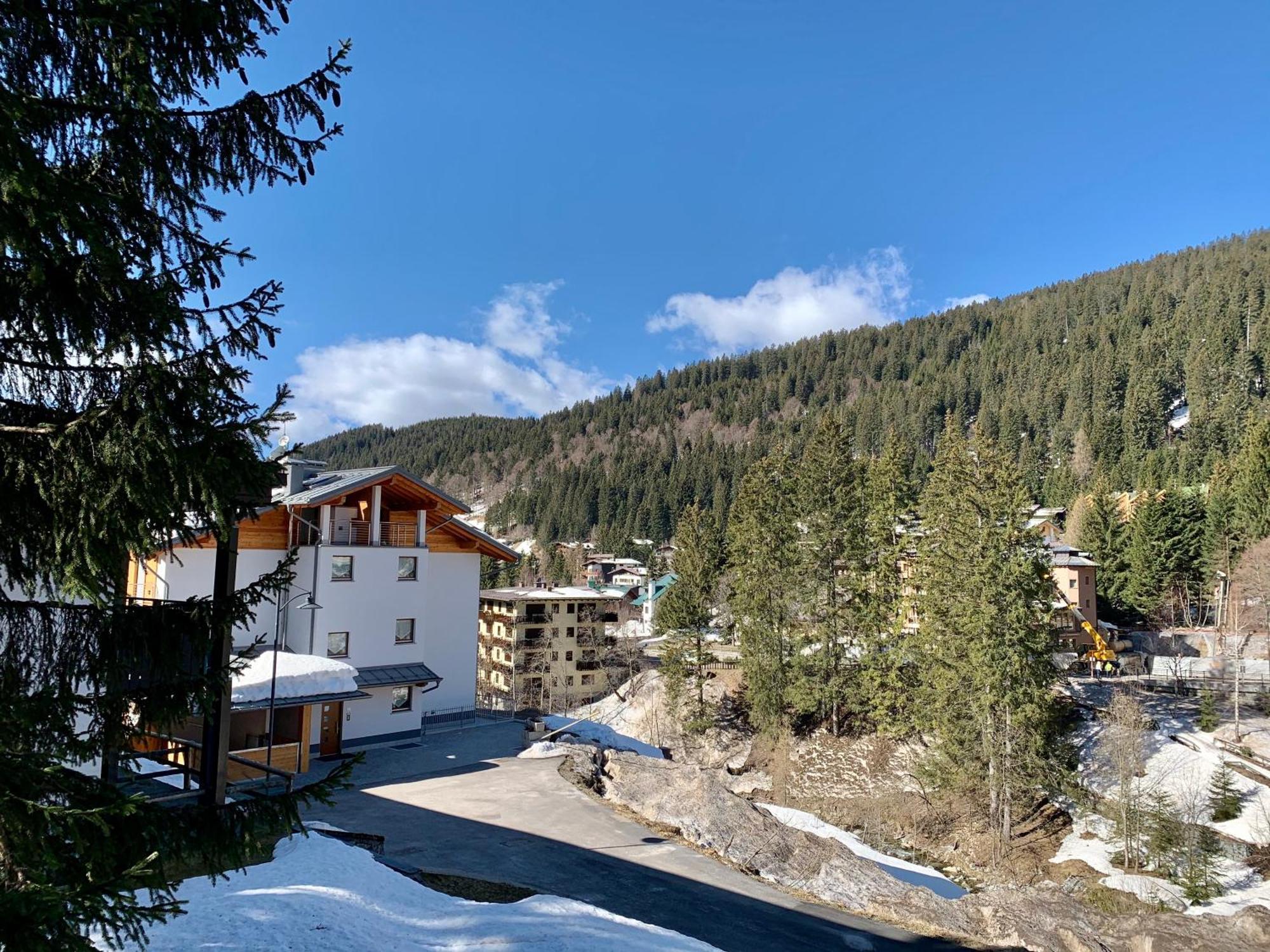 Bilocale Nardis 6 Apartment Madonna di Campiglio Exterior photo